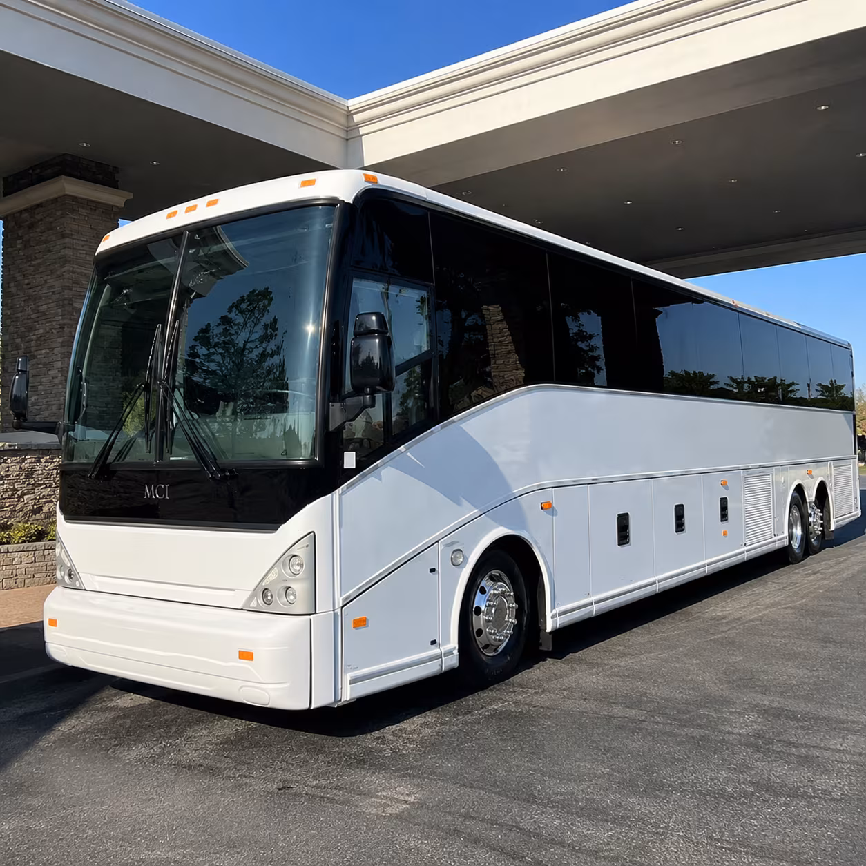 charter buses from kansas city and the kc metro to lawrence for ku games