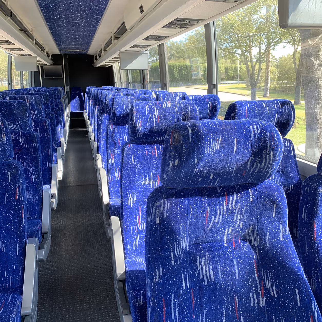 charter buses to fort leavenworth for military class transfers and ceremonies